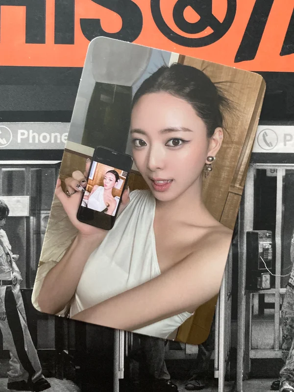 YUNA GOLD PHONE BOX VER.