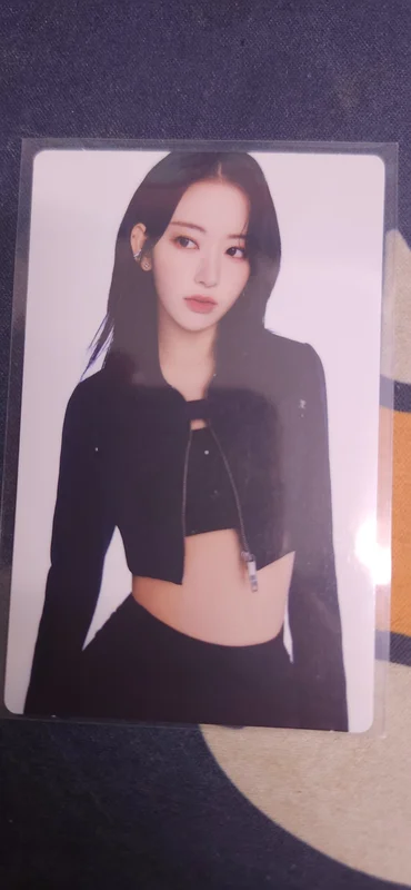 2023 LE SSERAFIM TOUR FLAME RISES Mini Photo card