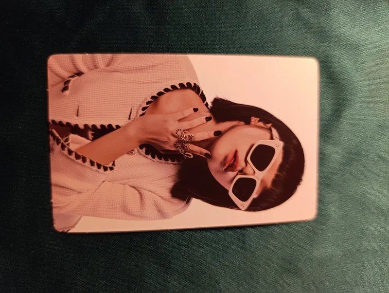 FEARLESS Monochrome Bouquet Ver.