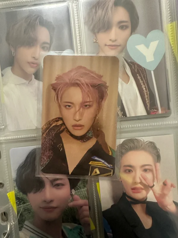 ATEEZ 2022 WORLD TOUR [THE FELLOWSHIP : BEGINNING OF THE END] PROJECTION KEYRING