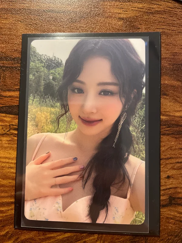 DICON ISSUE N14 LE SSERAFIM PURENESS