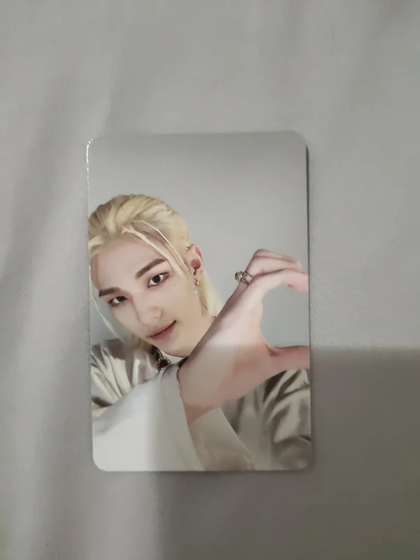 Maxident album pc hyunjin