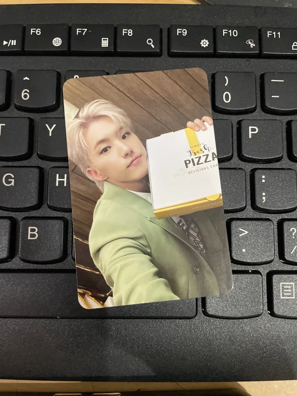 Hoshi Seventeen Spill The feels Carat Random Photocard