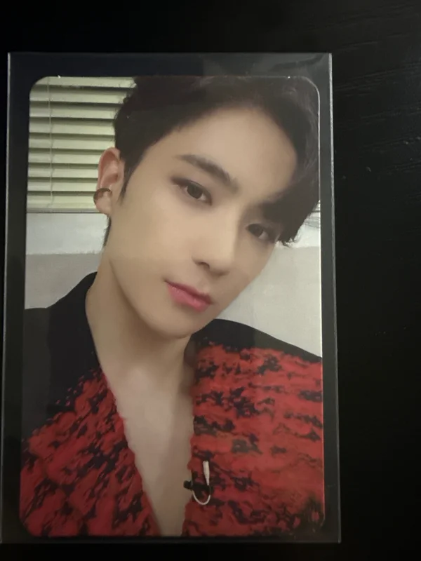 THE BOYZ SPECIAL EDITION MULTI CASE & PHOTOCARD SET