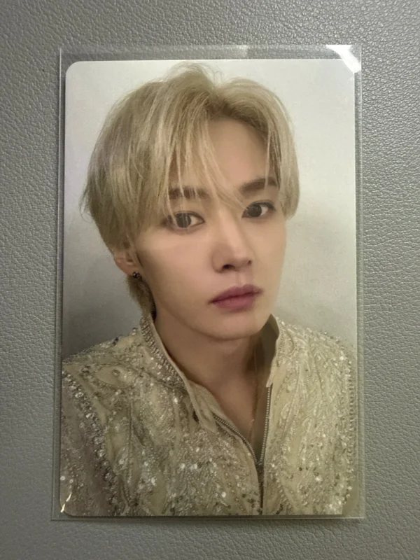 DO IT POP-UP STORE KZOO FIGURE (CLIMBING VER.)