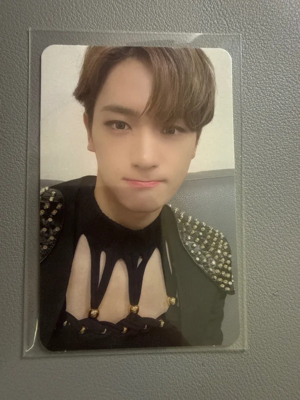 THE BOYZ SPECIAL EDITION MULTI CASE & PHOTOCARD SET