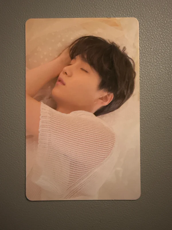 LOVE YOURSELF 'Tear'