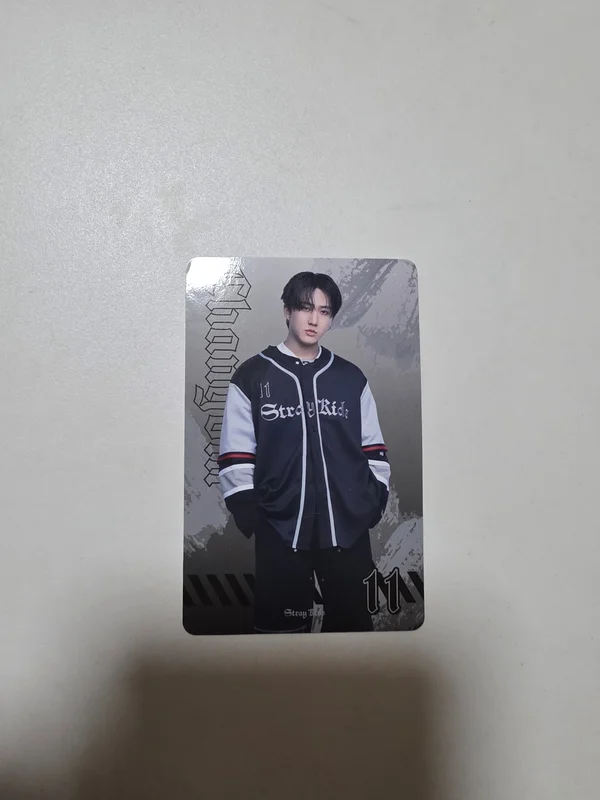 Stray Kids World Tour dominATE JAPAN POPUP STORE RANDOM PHOTO CARD