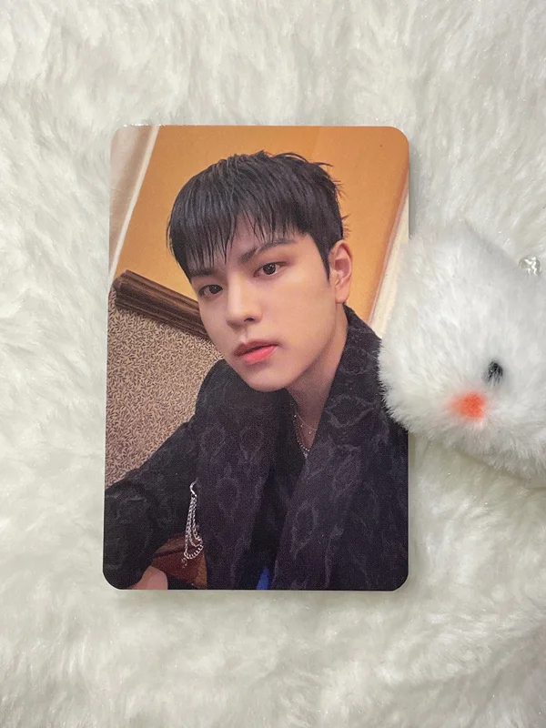 ATE BINDER & PHOTOCARD SET