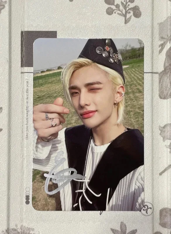 Stray Kids Hyunjin Signed MAXIDENT Photocard