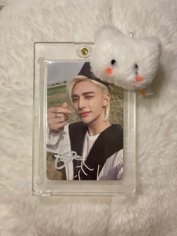 Stray Kids Hyunjin Signed MAXIDENT Photocard