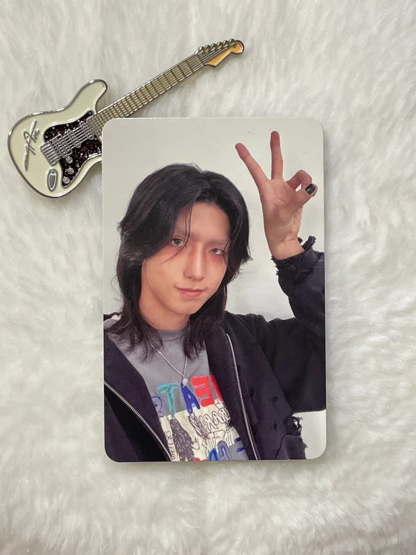 DEAD AND Photobook ver. Boy in Chic ver.