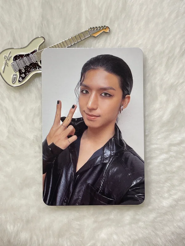DEAD AND Photobook ver. HERO ver.
