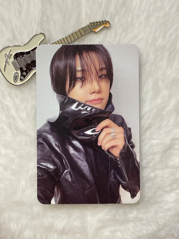 DEAD AND Photobook ver. HERO ver.