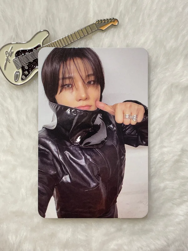 DEAD AND Photobook ver. HERO ver.