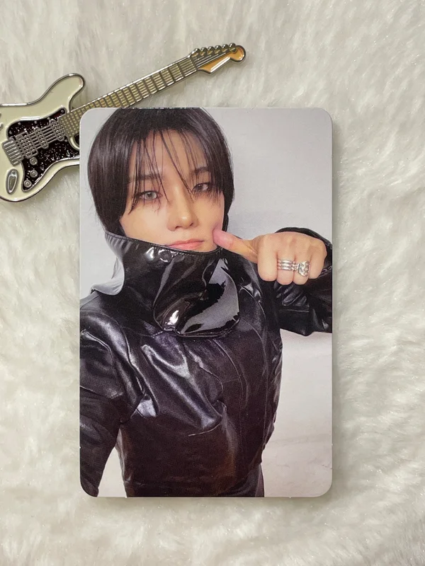 DEAD AND Photobook ver. HERO ver.
