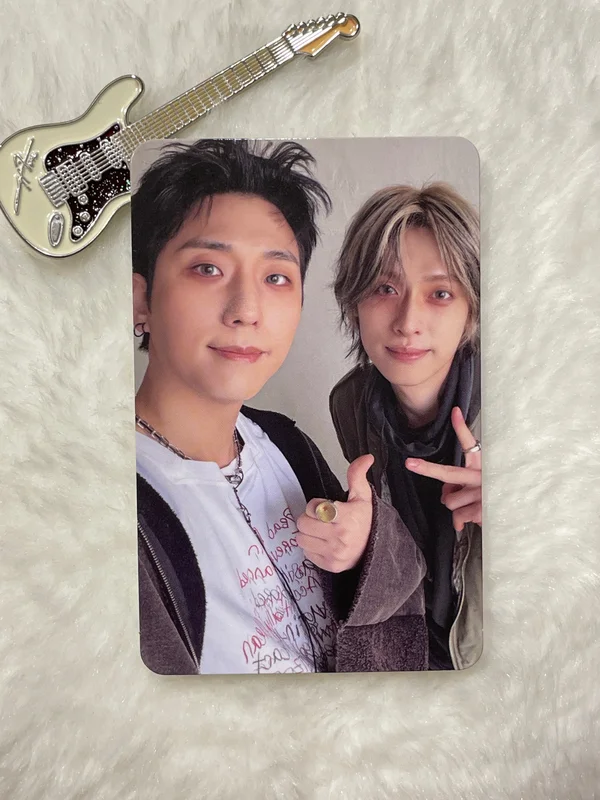 DEAD AND Photobook ver. Boy in Chic ver.