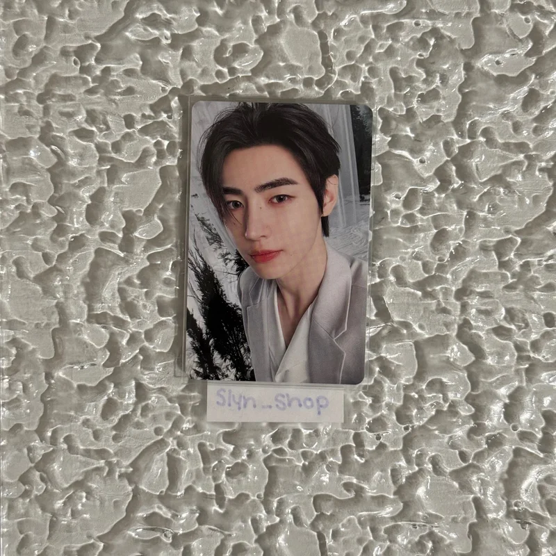 ENHYPEN WORLD TOUR WALK THE LINE IN JAPAN PHOTO CARD