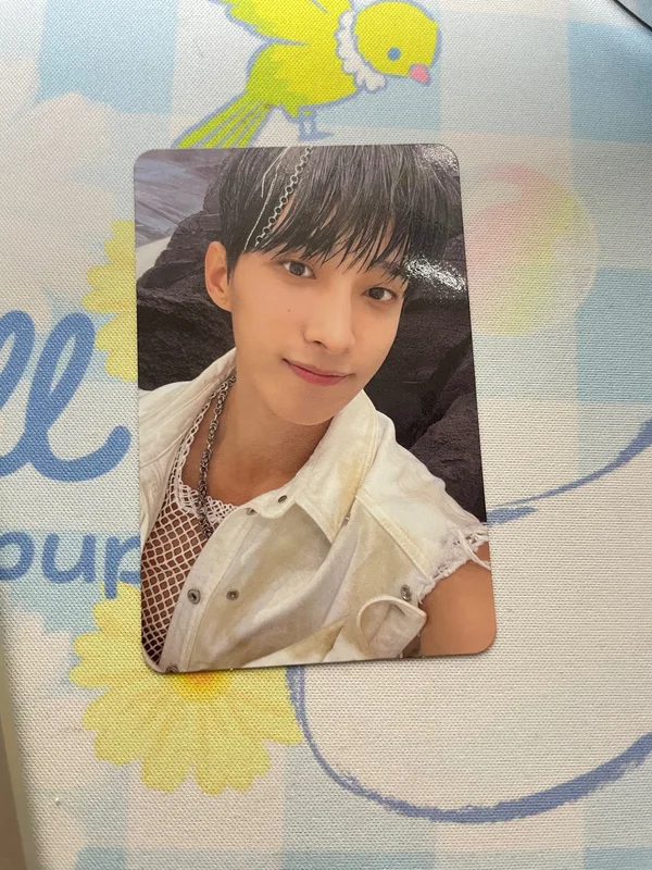 DK Face the Sun Target Exclusive