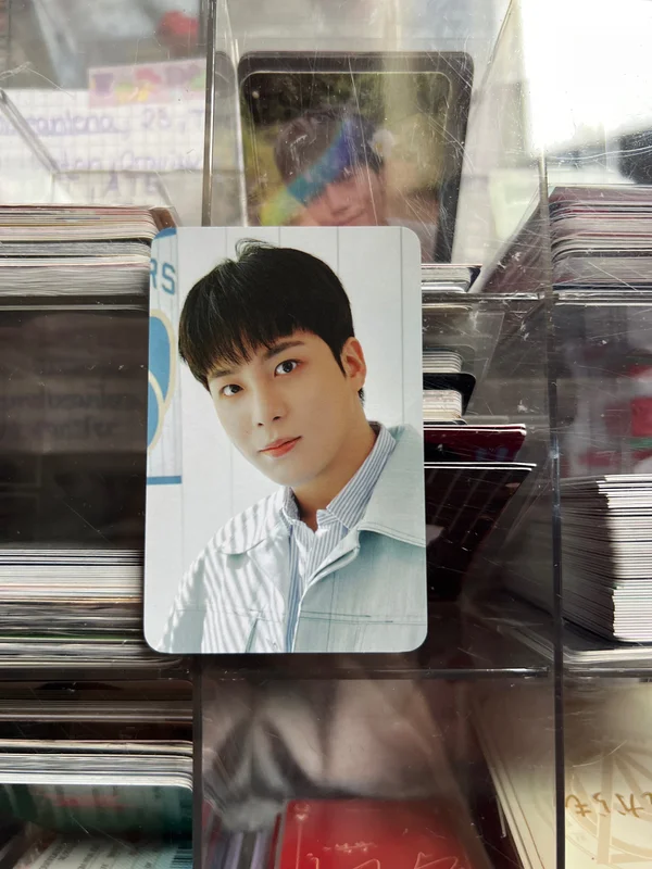 Jongho Atiny Room Pop up trading card