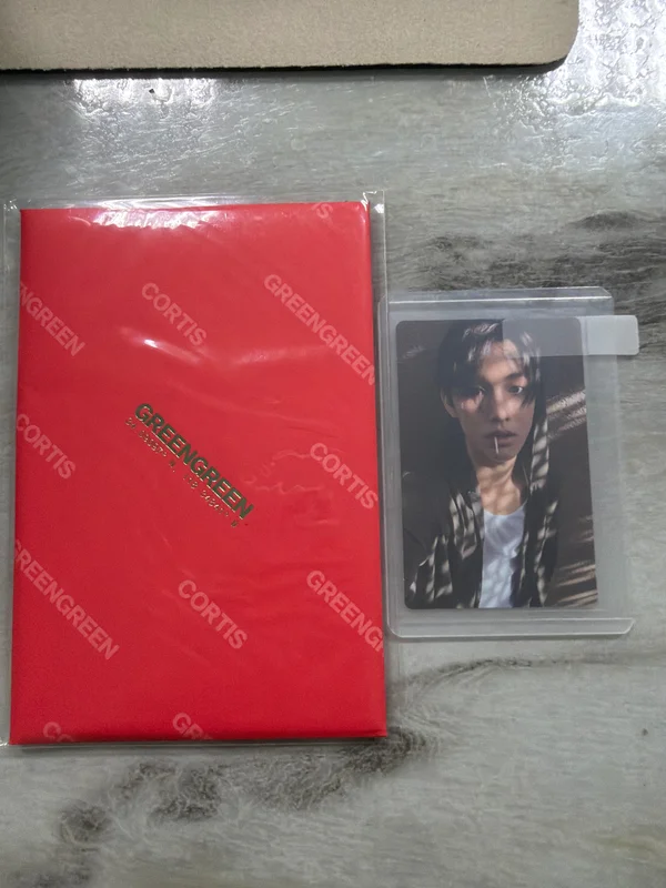 GREENGREEN Weverse Albums ver. Portrait A ver.