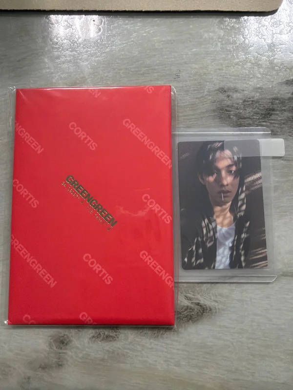 GREENGREEN Weverse Albums ver. Portrait A ver.