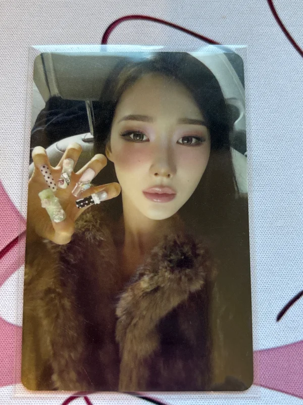 KISS N TELL Poster Ver.