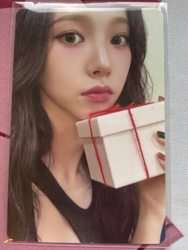 2024 PINK CHRISTMAS PHOTO CARD RANDOM PACK