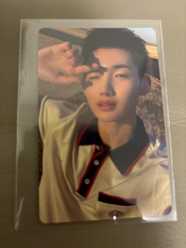 First Howling : WE LIMITED EDITION A