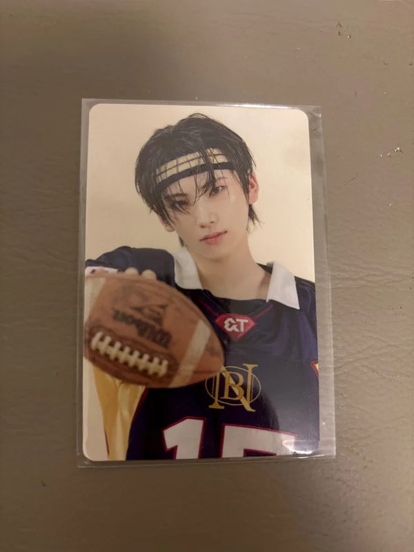 First Howling : NOW JAPAN POP-UP STORE PHOTO CARD