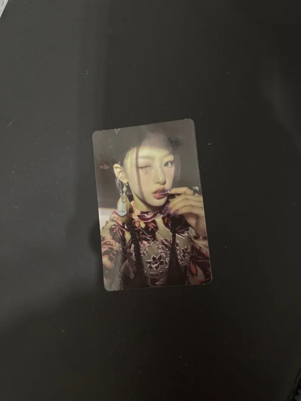 Lose Yourself Magazine Ver.