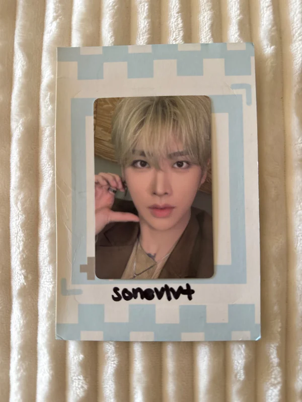 Sequence 01: Curiosity POCAALBUM ver.
