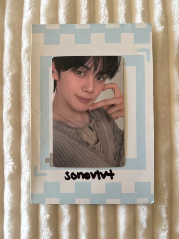 Sequence 01: Curiosity POCAALBUM ver.