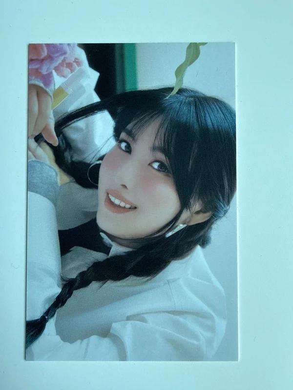 TWICE 5TH WORLD TOUR READY TO BE TRADING CARD