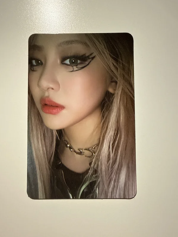 Girls Digipack Ver.