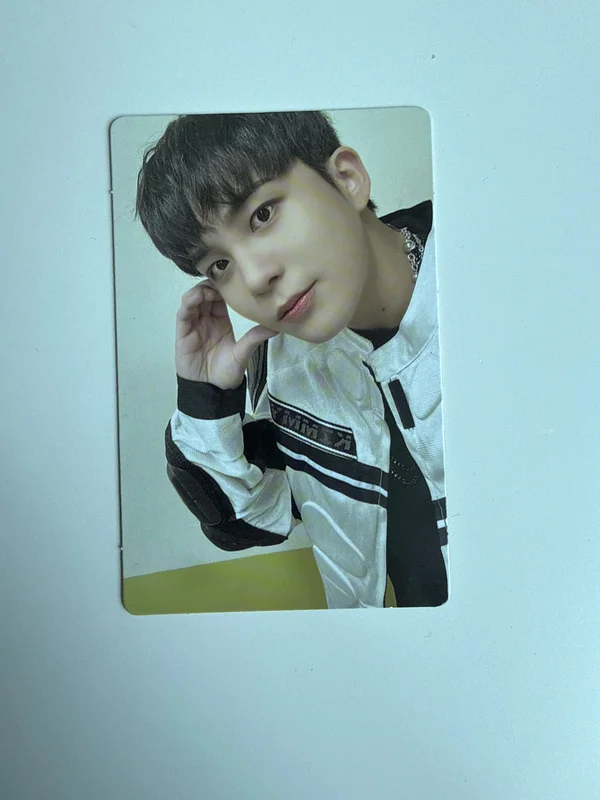 THE WORLD EP.1 : MOVEMENT DIARY VER.