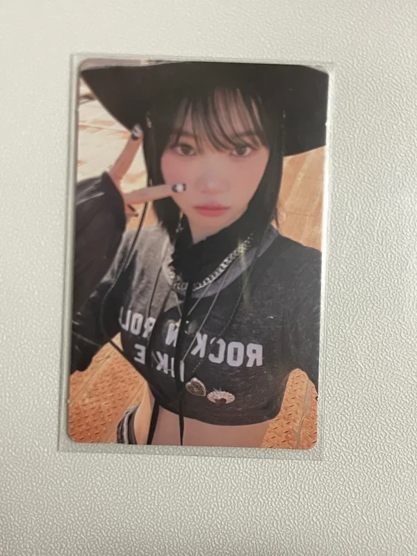 LE SSERAFIM チェウォン  target アメリカ　限定　トレカ LE SSERAFIM KIM CHAEWON 'UNFORGIVEN Target Exclusive' Photocard