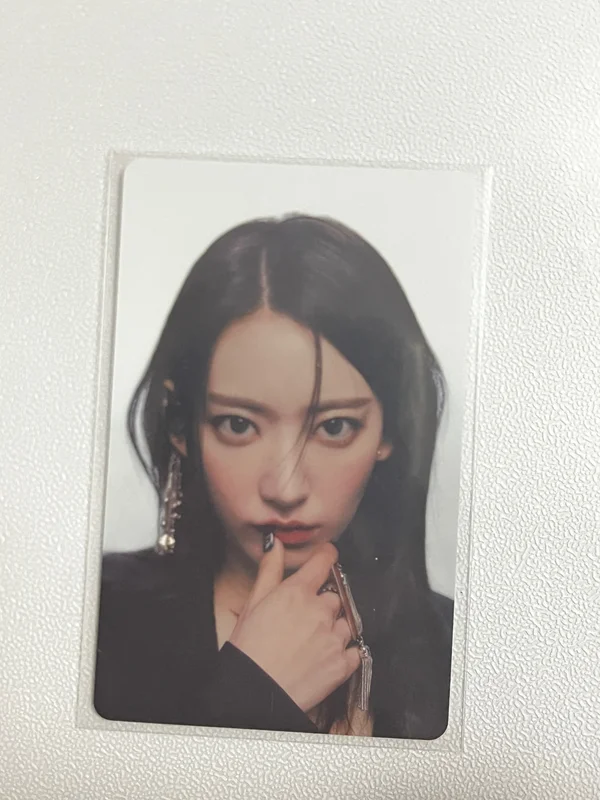 UNFORGIVEN COMPACT Ver. WEVERSE