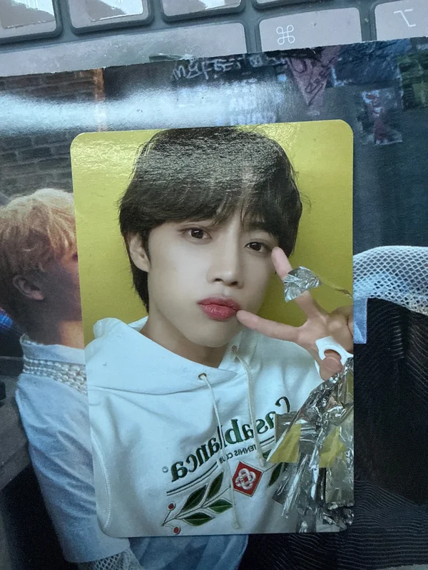 THE B 4th SPECIAL KIT