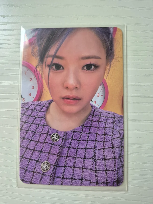 BETWEEN 1&2 Jeonyeon