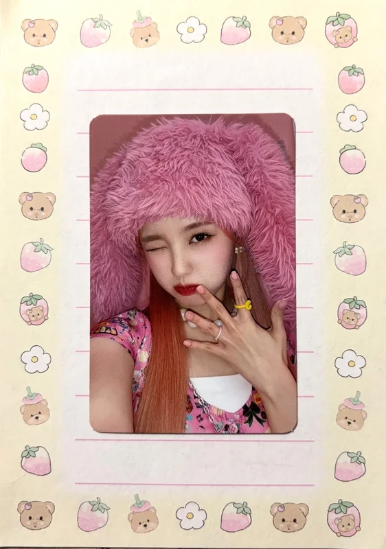 Yeseo 2nd FAN CLUB KIT