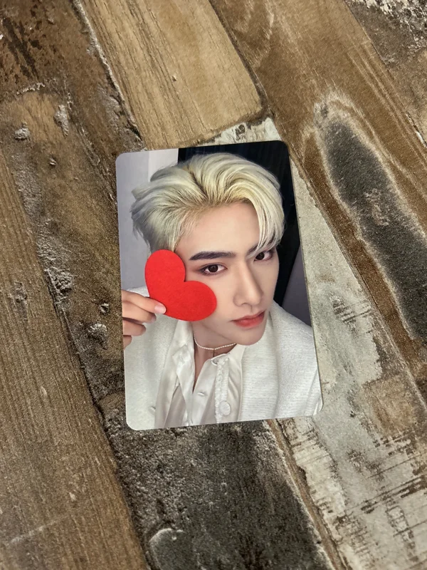 2023 ZEROBASEONE FAN-CON TRADING CARD