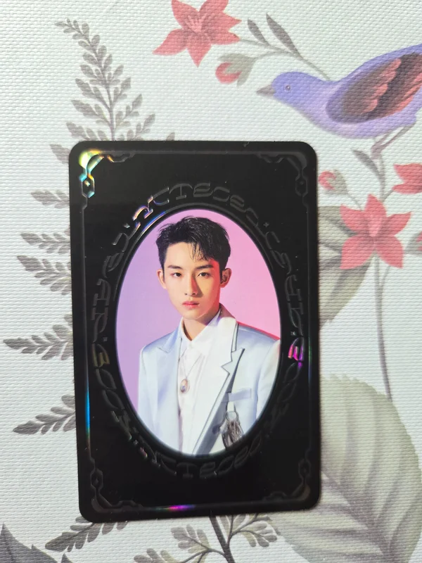 RESONANCE Pt.1 YEARBOOK CARD