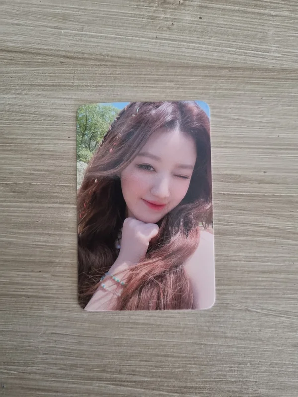 2023 (G)I-DLE WORLD TOUR [I am FREE-TY] IN SEOUL PHOTOCARD SET