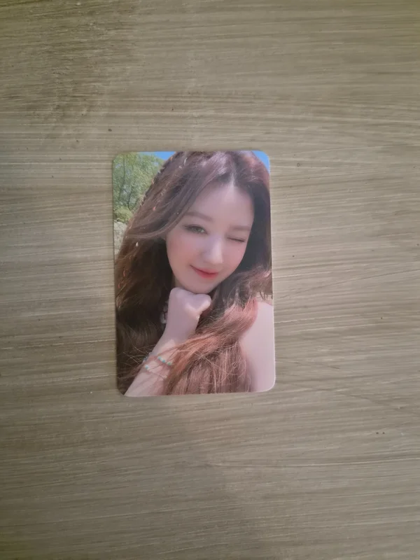 2023 (G)I-DLE WORLD TOUR [I am FREE-TY] IN SEOUL PHOTOCARD SET