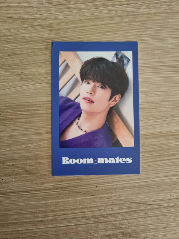 2022 SEASON'S GREETINGS Room,mates