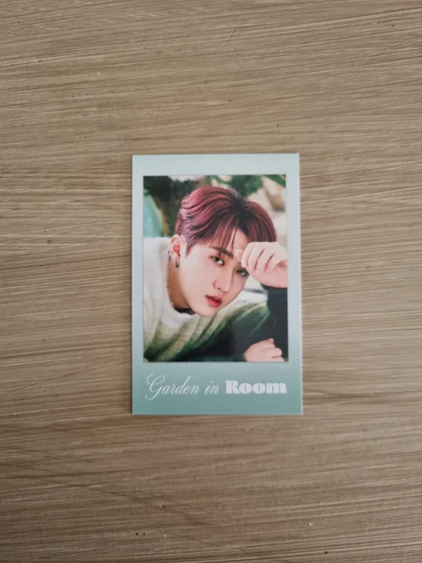 2022 SEASON'S GREETINGS Room,mates