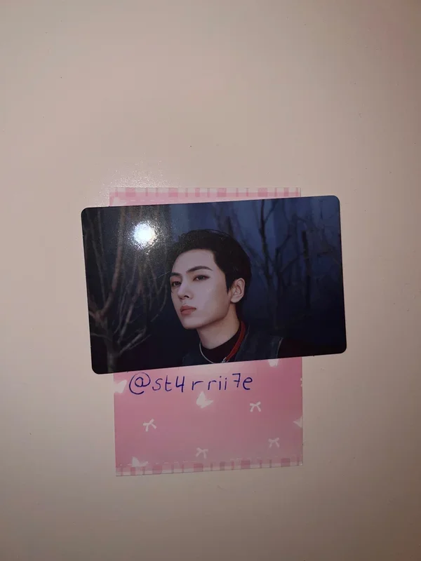ENHYPEN WORLD TOUR WALK THE LINE Trading Card