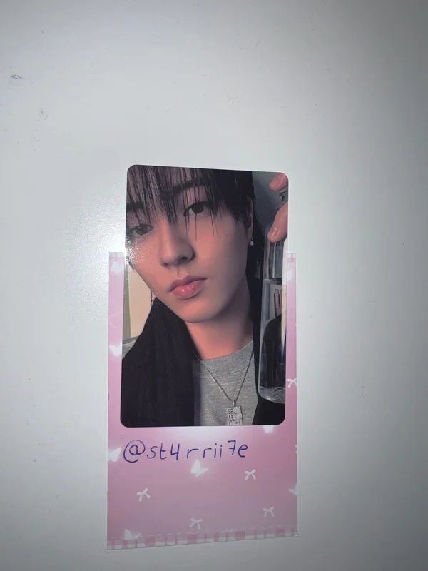 TREASURE 2025 SEASONS GREETINGS