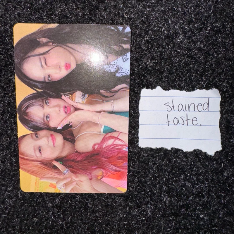 VIVIZ Summer Vibe Photocard